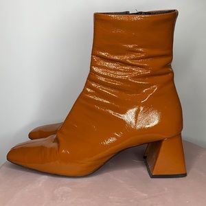 L’intervalle genuine leather booties